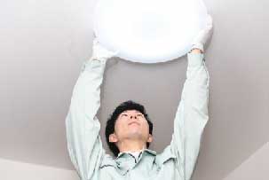 シーリング nakadenko_仲電工_電気工事、水道トラブル、エアコン修理_エアコン設置、取り外し_コンセント増設・移動_便利屋